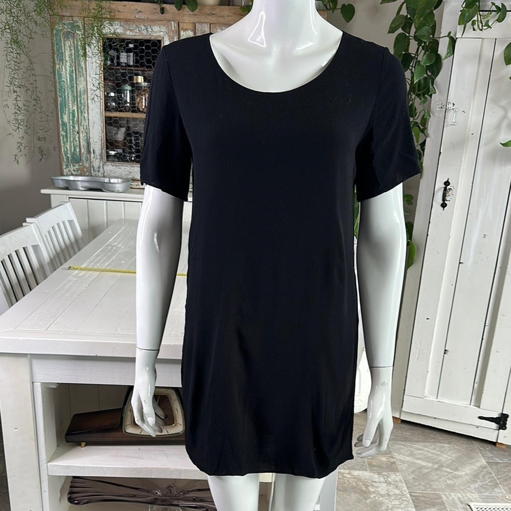 Wilfred free Aritzia Classic short sleeve Black Women's rayon t-shirt Dress lM